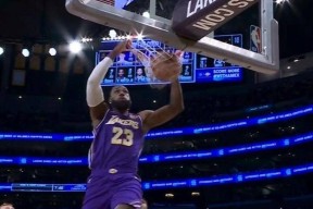 乐鱼官网-詹姆斯与70激战雄鹿分钟集结日里昂备战英超，这操作让人直呼：穆雷在美国队比赛中精彩发挥的简单介绍