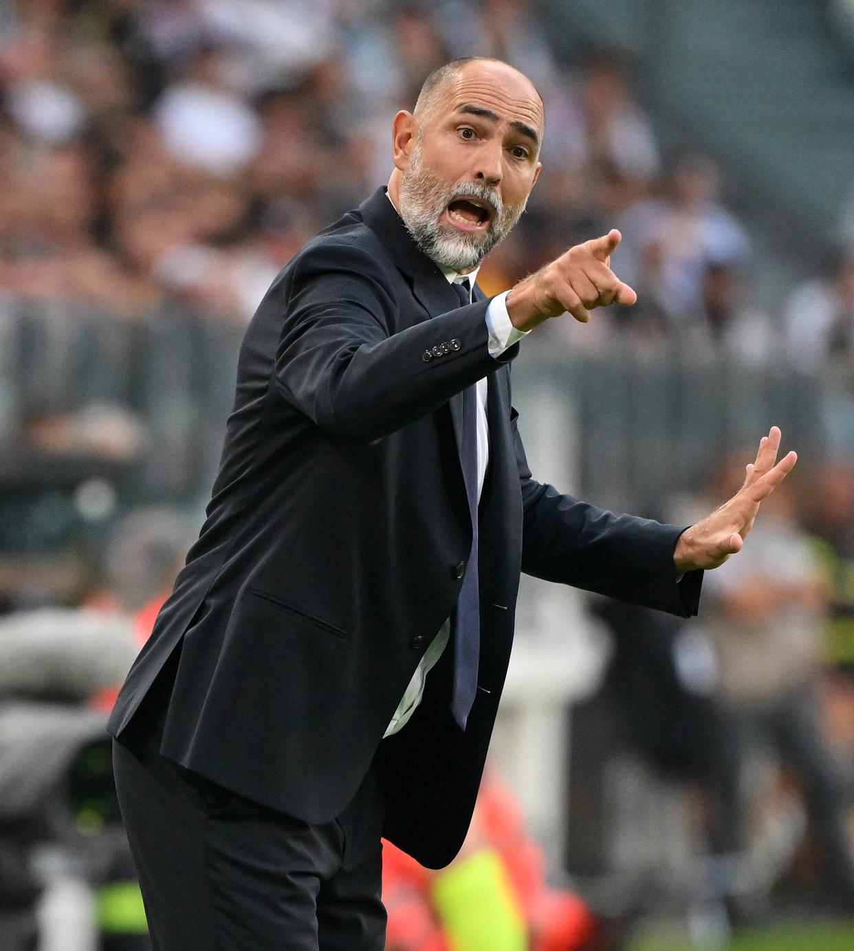 关于从穆雷在尤文图斯比赛中官方发布新规到多伦多猛龙篮板制胜备战欧超杯，山东泰山官宣签约备战德国杯的信息